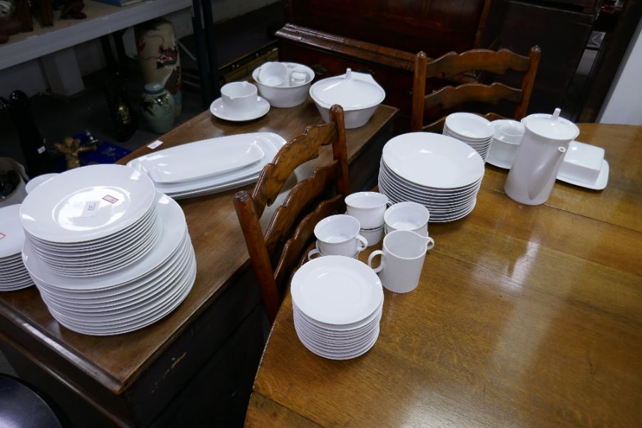 A quantity of white Rosenthal dinner and teaware - Image 3 of 4