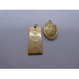 9ct yellow gold bullion bar pendant, marked 375, 4cm, and 9ct yellow gold oval locket, 12.4g approx,