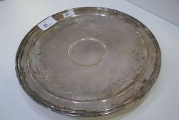 A nice circular sterling silver dish on a raised circular pedestal base, decorative engraving. Marke