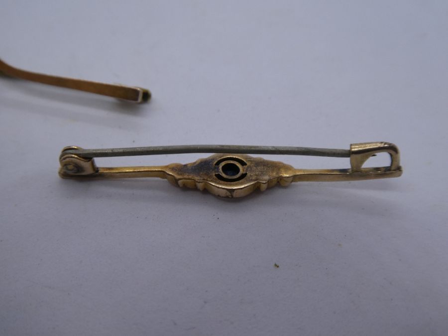 9ct yellow gold bar brooch with an emerald, marked 9ct and another yellow metal example, set with a - Image 3 of 3