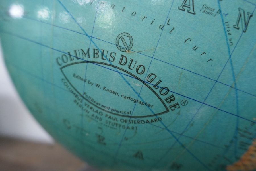 A vintage illuminated Columbus Duo Globe, made in Germany, on circular base, height 43cms - Image 3 of 3