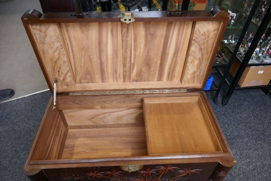 A Chinese carved camphor wood blanket box - Image 3 of 3