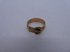 9ct yellow gold buckle ring with engraved decoration, marked 375, size W, 3.8g approx