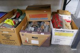 Three boxes of Hornby, etc containing various gauge buildings and modelling equipment to include a b