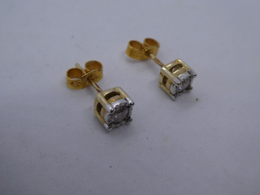 Pair of 9ct yellow gold illusion set diamond stud earrings, approx 0.15 carat each, marked 375, 1.4g - Image 2 of 2