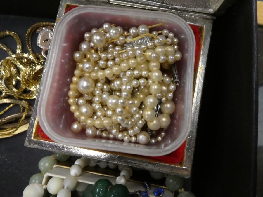 Collection of plated jewellery, hardstone necklaces, pearls, etc - Image 2 of 2