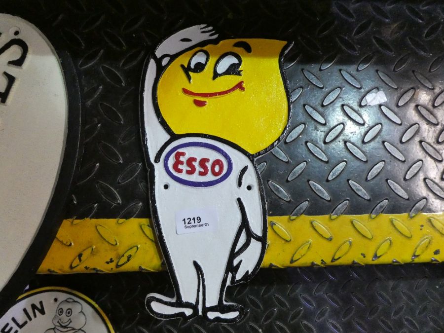 Esso silouette sign