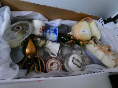 A small box of various mixed pill boxes, brass candlesticks and metalware, etc