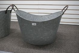 Large oval planter