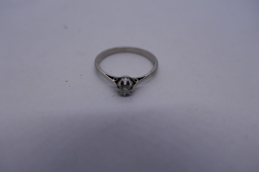 Vintage 18ct white gold solitaire diamond ring, approx 0.10 carat, marked 18ct, 2.2g approx