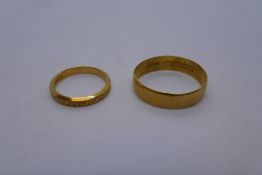 Two x 22ct yellow gold wedding bands, 5.8g approx