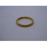 22ct yellow gold wedding band, size P, marked 22, 3.3g