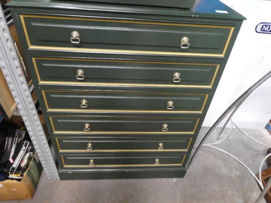 Green and gold colour chest of 6 drawers and a matching bedside cabinet - Image 3 of 6