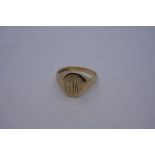 9ct 9ct yellow gold gents signet ring engraved with initials, marked 375, 5.7g approx