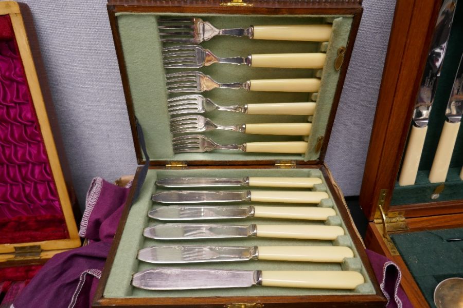 A quantity of silver plated cutlery and sundry