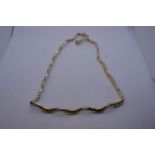 14ct two tone scallop design necklace, marked 585 45cm approx, 19.4g