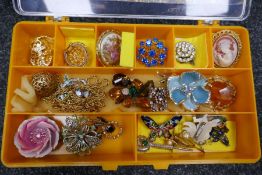 Two trays of costume jewellery, to include brooches, bead necklaces wristwatches etc