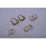 4 Pairs of 9ct yellow gold gold earrings to incl. 3 pairs of hoops and a square shaped example, all