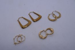 4 Pairs of 9ct yellow gold gold earrings to incl. 3 pairs of hoops and a square shaped example, all