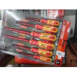 2 screwdriver sets