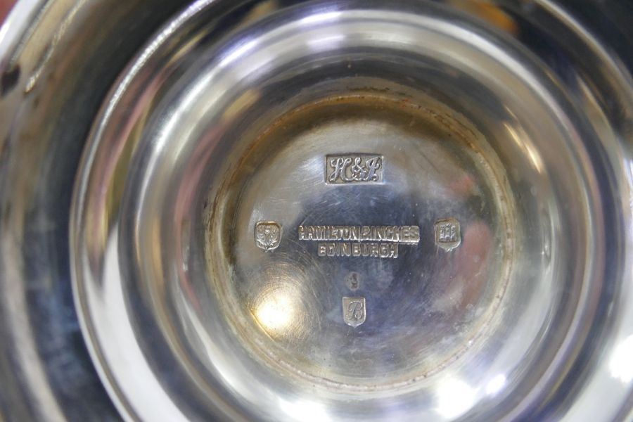 An Scottish bon bon dish with decorative rim and on a raised pedestal foot. Hallmarked Edinburgh 193