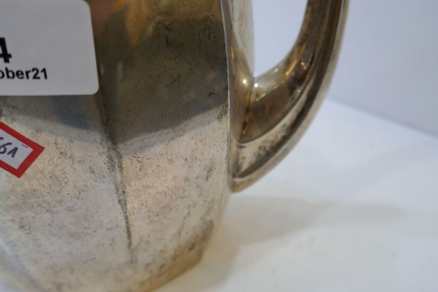A nice, large silver teapot of canted oval style with slight hammered rim. Hallmarked Chester 1921, - Image 7 of 7