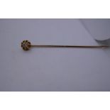Pretty yellow metal stick pin with a diamond, approx. 0.10 pts, 6cm, approx. 1.2g