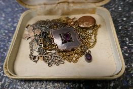 Small collection of costume jewellery to include a silver and 9ct Art Nouveau necklace, inset with a