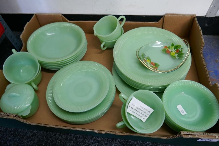 Box of mixed China including Aynsley, box mixed sundry, carved panel etc and box of green purex styl - Image 3 of 4
