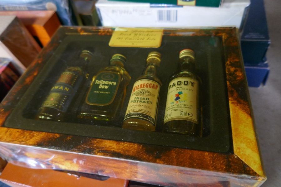 A quantity of boxed sets of Scottish and Irish whisky - Image 3 of 6