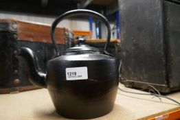 Cast iron kettle