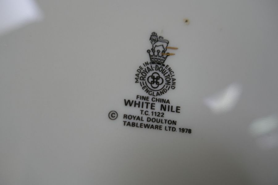 A quantity of Royal Doulton White Nile dinner and teaware - Image 2 of 2