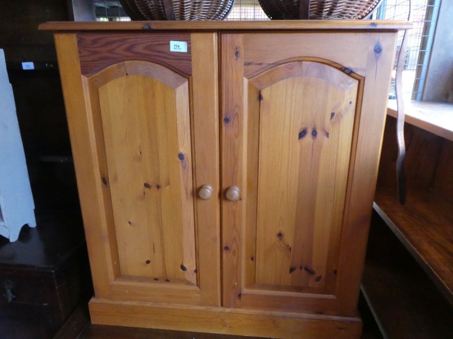 Waxed pine two door storage cupboard with pull out desk - Image 5 of 6