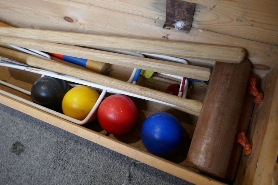 A modern croquet set in wooden case - Image 2 of 2