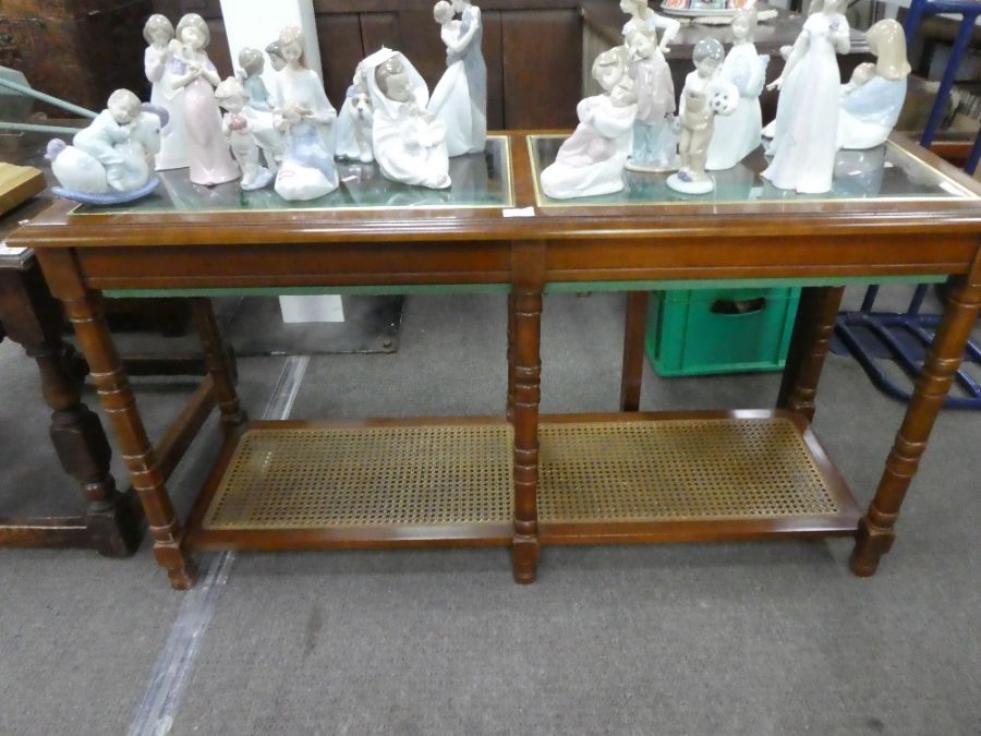 Mahogany consul table with 2 drawers - Image 2 of 3