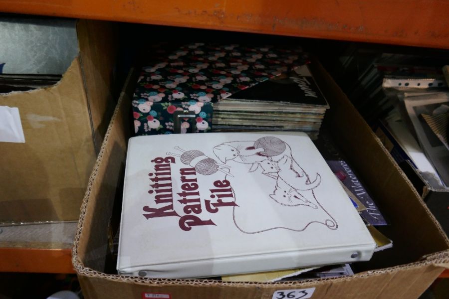 Two boxes of knitting patterns and books relating to the same - Image 11 of 11