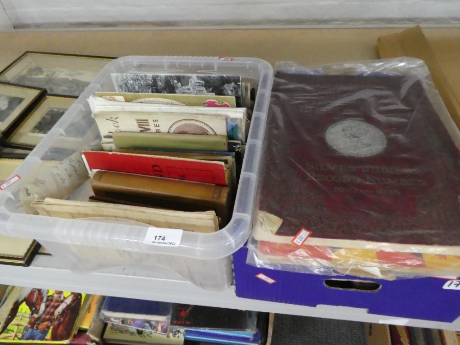 Two boxes of vintage ephemera, books, Illustrated London News, etc - Bild 4 aus 4