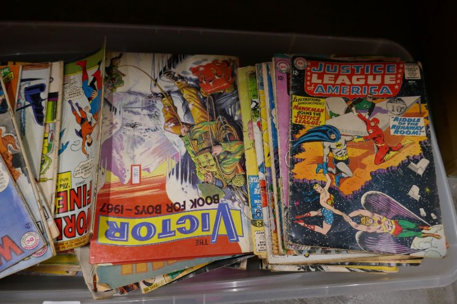 Large quantity of vintage Beano albums, DC Comics, Giles albums etc - Bild 3 aus 4
