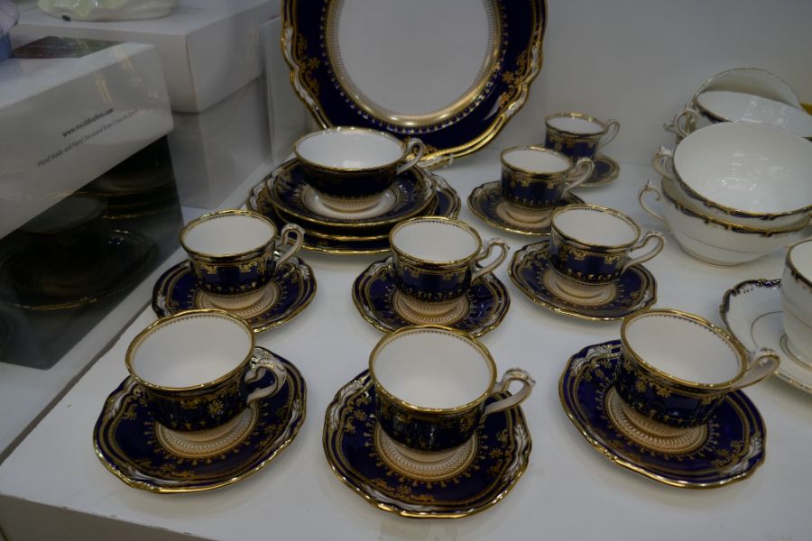 A collection of Spode china to include coffee cups, saucers, tea cups and cake plate etc, 'Lancaster - Image 5 of 12