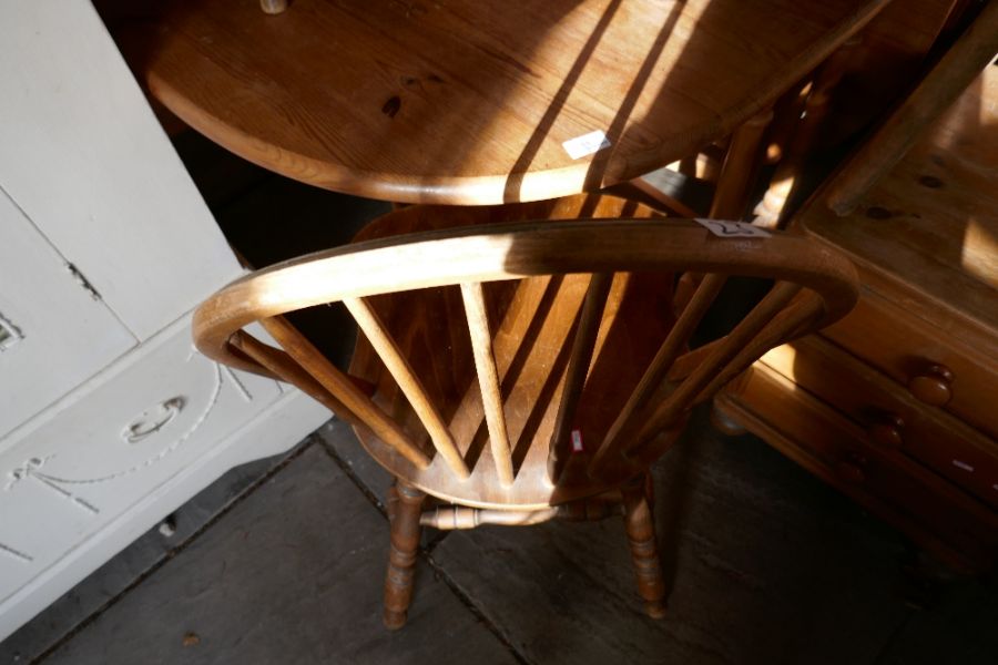 Waxed pine drop flap oval kitchen table and 5 hoop and stick back chairs - Image 3 of 3