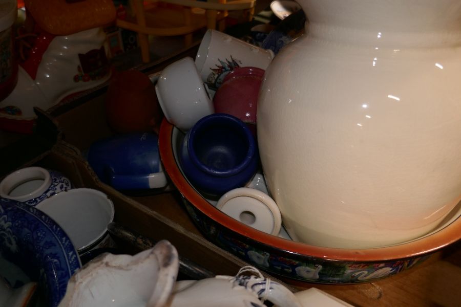 Four boxes of mixed China and collectables to include basin, jugs, stone etc - Bild 5 aus 5