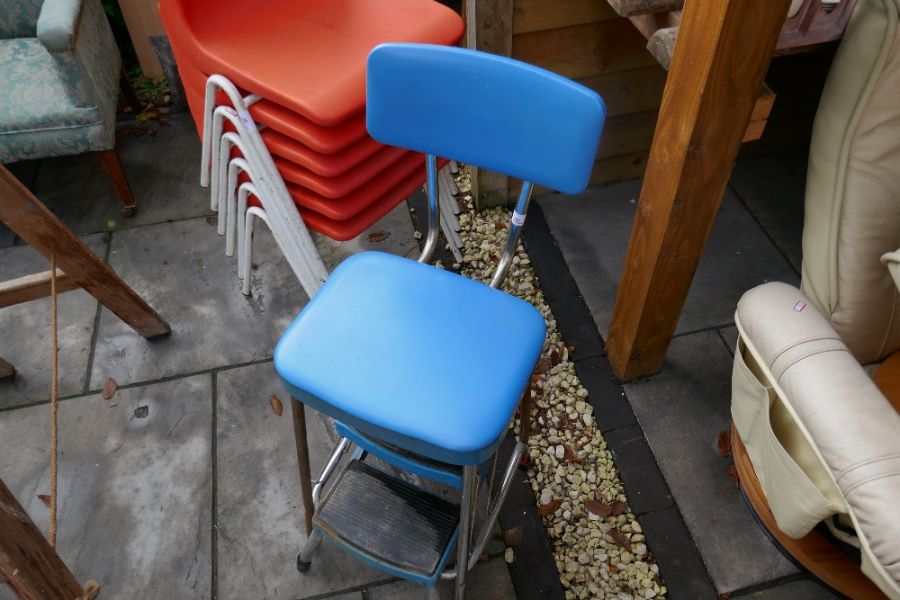 Vintage blue metamorphic high chair