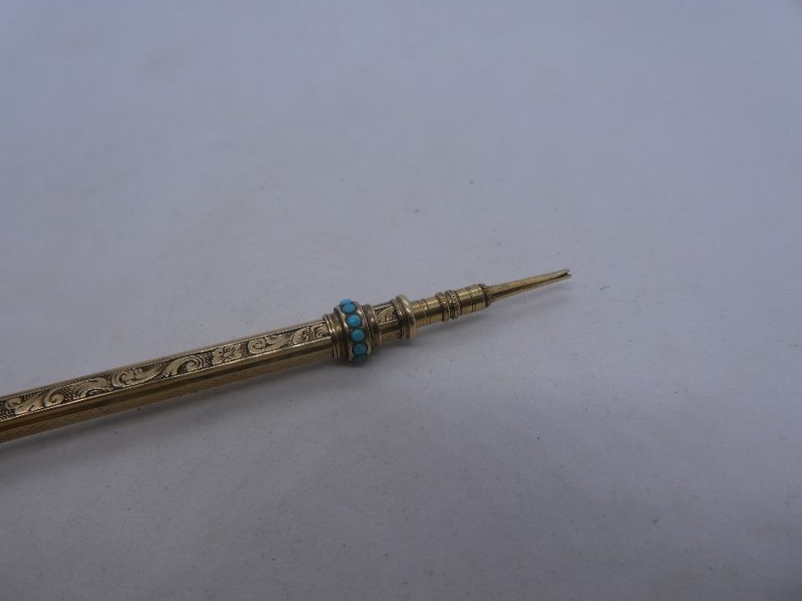 Yellow metal propelling pencil with applied turquoise beads, 6.2g unmarked - Image 6 of 7