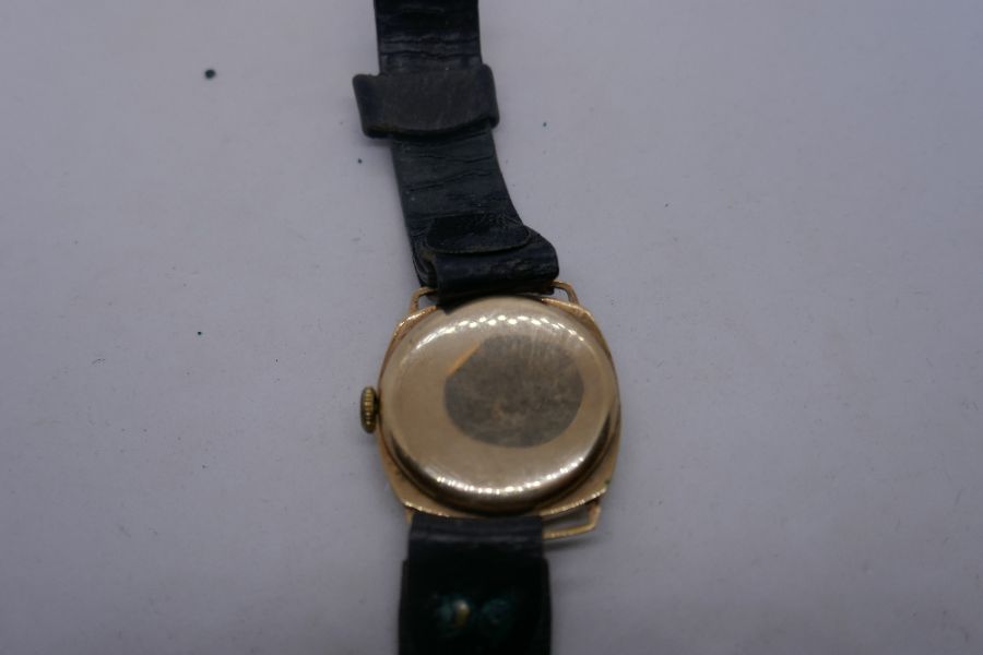 Vintage gents gold cased watch with champagne dial on black leather strap - Image 3 of 6