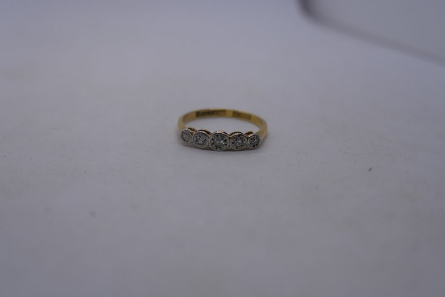 18ct and Platinum illusion set 5 stone graduated diamond ring, marked 18ct & PLAT, SB & S Ltd, size - Image 5 of 8
