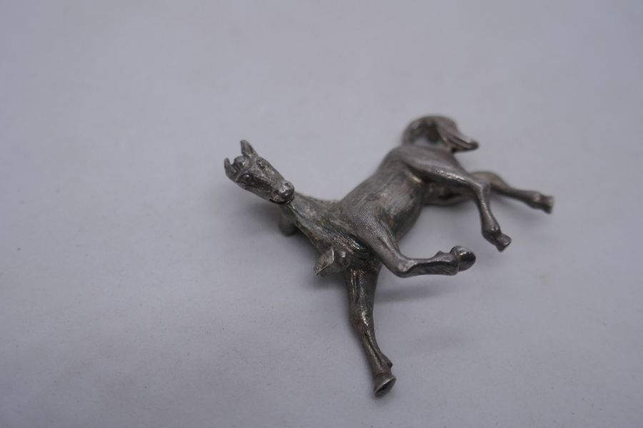 14k White gold brooch of a stallion, AF, Marked 14K 9.9g - Image 4 of 4