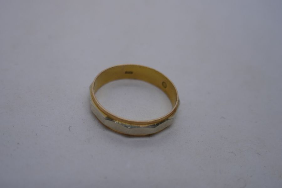 Gold two tone wedding band, marks worn, size U, approx 3.5g - Image 2 of 6