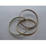 9ct tri colour gold interlocking wedding bands, marked 375, 3.9 g approx