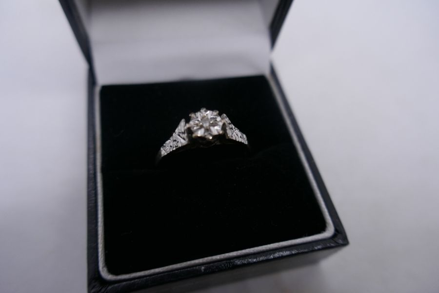 9ct white gold illusion set diamond ring on textured shoulders, marked 375, size Q, gross weight 3g - Image 2 of 5