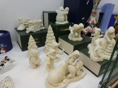 Snowbabies, a quantity of figures and similar, some boxed, by Department 56
